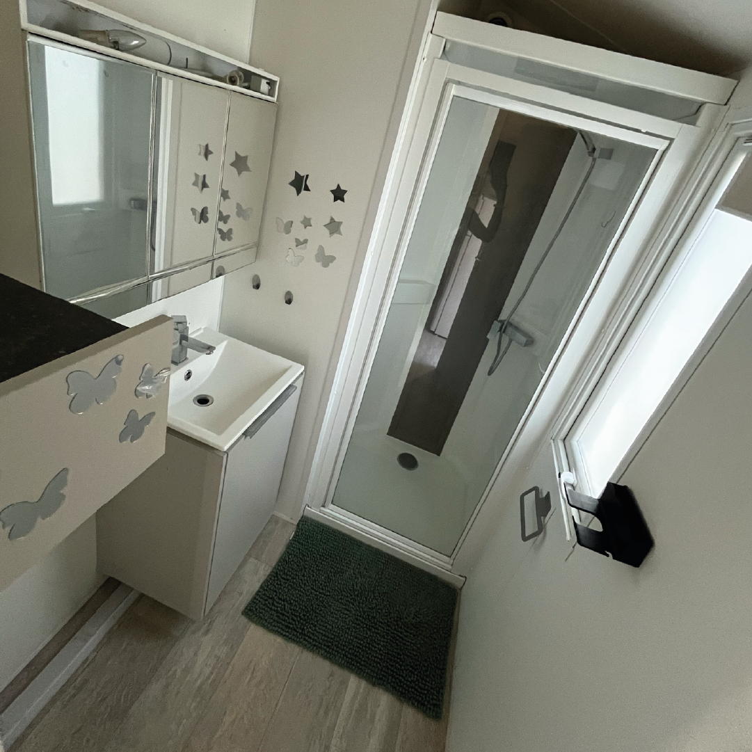 Mobil-home-25_Salle-de-bain